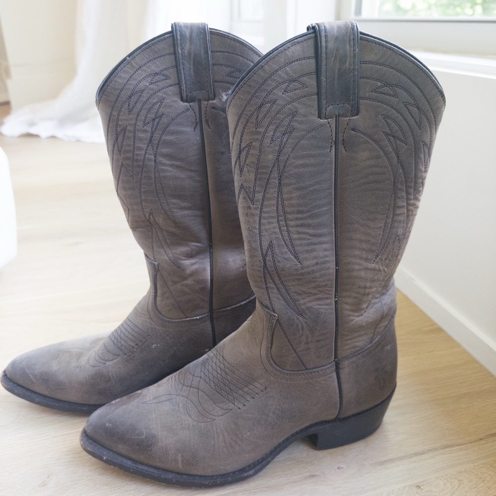 Frye Cowboy Boots Women Size 8